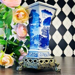 Vintage Porcelain Chinoiserie Blue & White Vase with Decorative Base, 8.5 inch